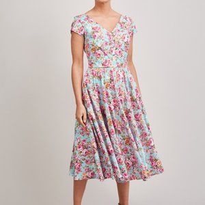 The Pretty Dress Company - Hourglass Swing Dress